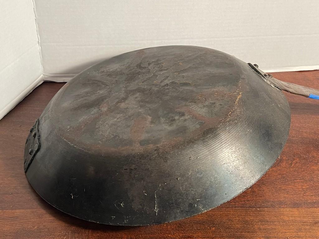 Antique Short Handled Cowboy Frying Pan