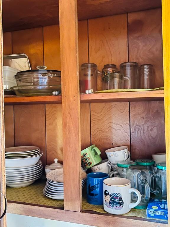 Kitchenware Lot