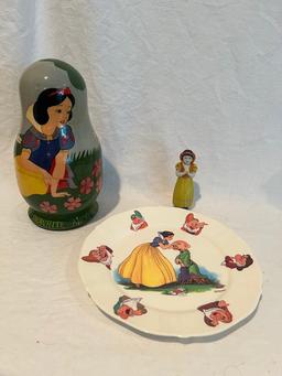 Lot of Snow White Items