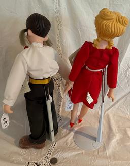 Pair of Presents Dolls featuring "Blondie and Dagwood"