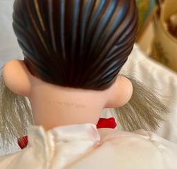 Pair of Presents Dolls featuring "Blondie and Dagwood"
