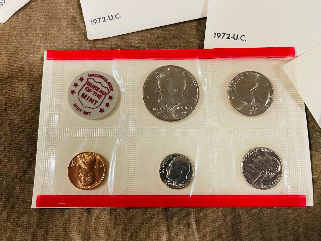 (5) 1972 Uncirculated US Mint Sets In White Envelopes
