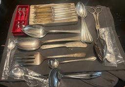 Mixed Lot Silverplate Flatware & Serving Ware