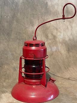 Dietz # 40 Traffic Guard Red Painted Lantern