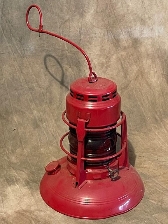 Dietz # 40 Traffic Guard Red Painted Lantern