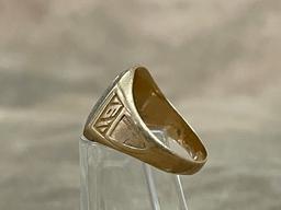 10 K Gold Ladies Ring