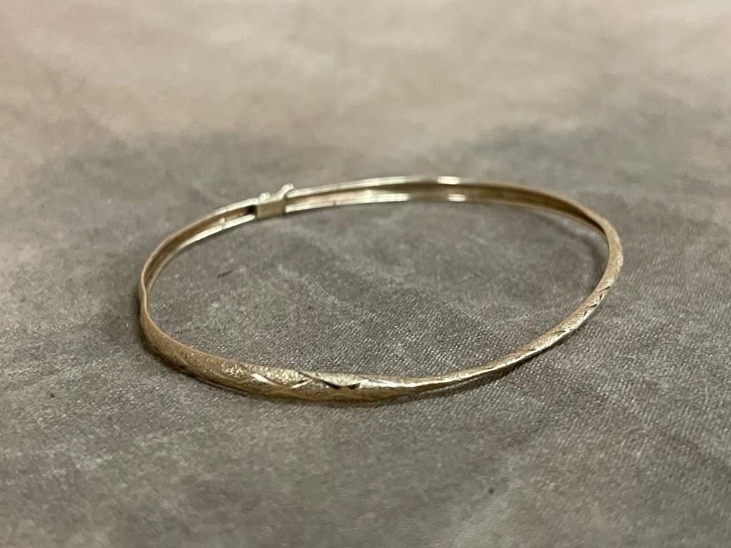 10 K Gold Bracelet