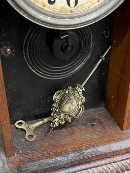 Nice Antique Pressed Oak Kitchen Clock Made By Ingraham Clock Company