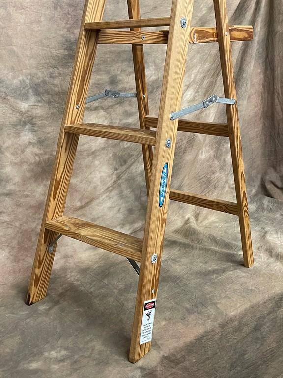 Warner Model W334 Four-Feet Step Ladder