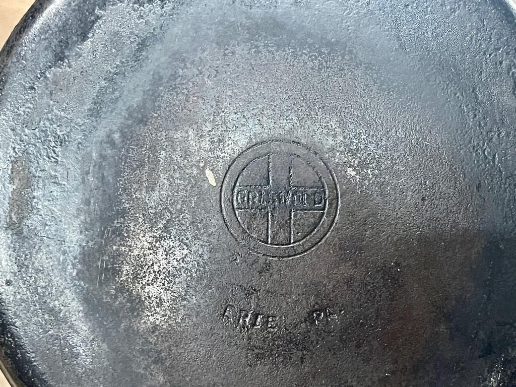 Cast Iron Fry Pan by Griswold 710