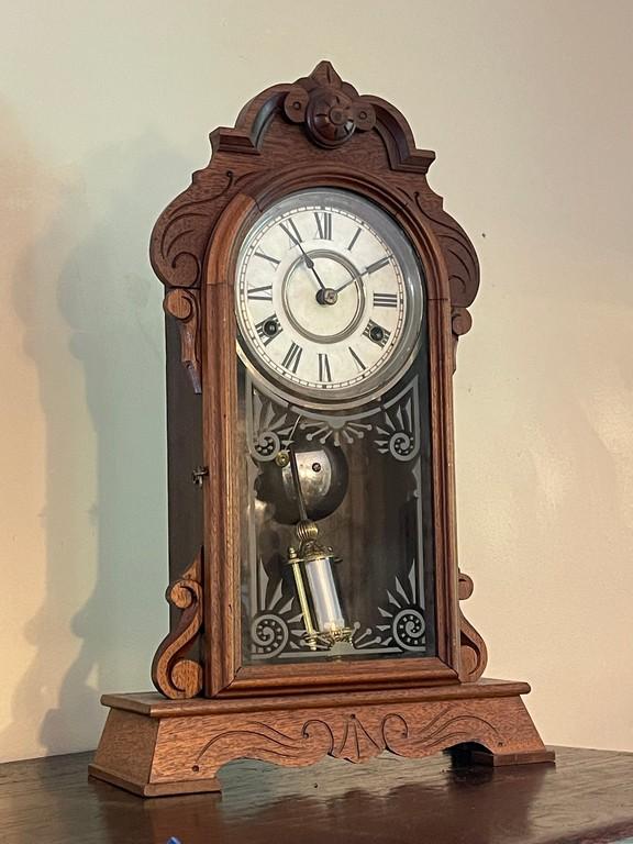 Small Wooden Mantle Clock with Decorative Design on Glass