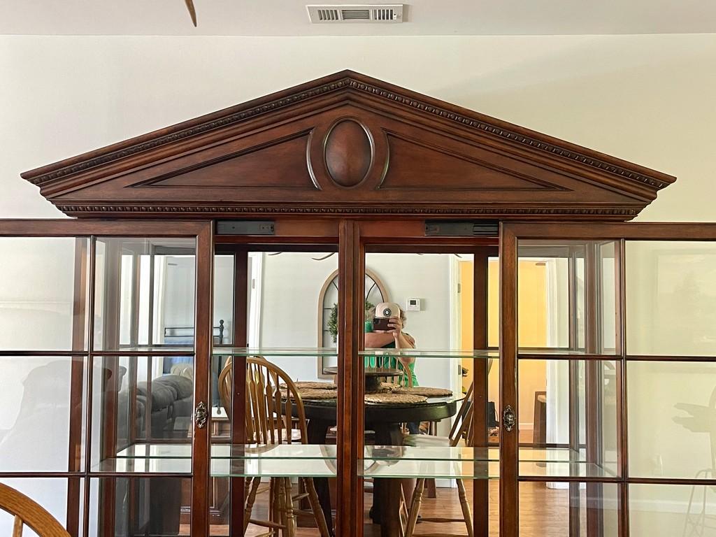 Modern China Cabinet/Hutch with Lights and Glass Shelves