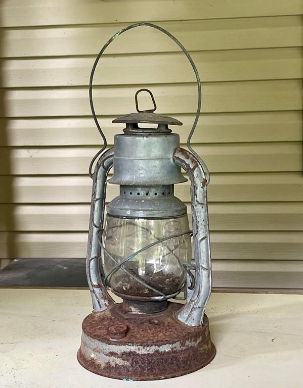 Delite Dietz Lantern