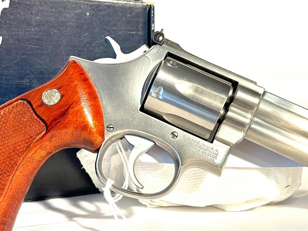 Smith & Wesson Model 686 357 Stainless Revolver NIB