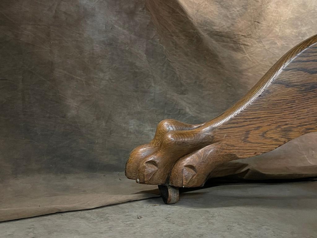 Antique Tiger Oak Round Lion Footed Dinning Table