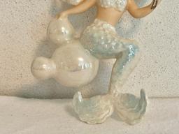 Vintage Lefton Mermaid Wall Plaque with Bubbles and Holding a Mirror