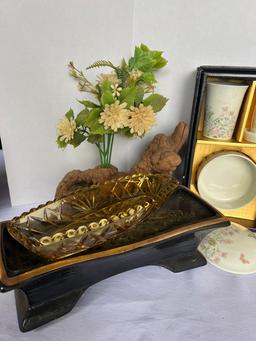 Tray of Collectibles