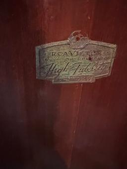 MCM RC Victor High Fidelity Stereo System in Cabinet
