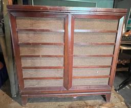 MCM RC Victor High Fidelity Stereo System in Cabinet