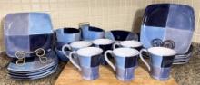 Quadrettini Hand-Painted Collection Square Dishes