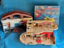 Hot Wheels Criss Cross Crash Set In Box And Hot Wheels Service Center