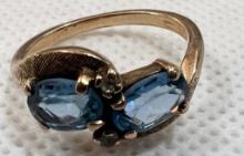 10 Kt Gold Blue Topaz and Diamond Chip Ring