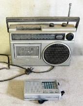 2 Vintage Radio's