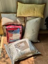 Bedding Lot