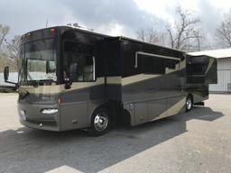 2005 Itasca Meridian 40' rv, 19742mi, VERY CLEAN, built on Freightliner custom chassis by Winnebago,