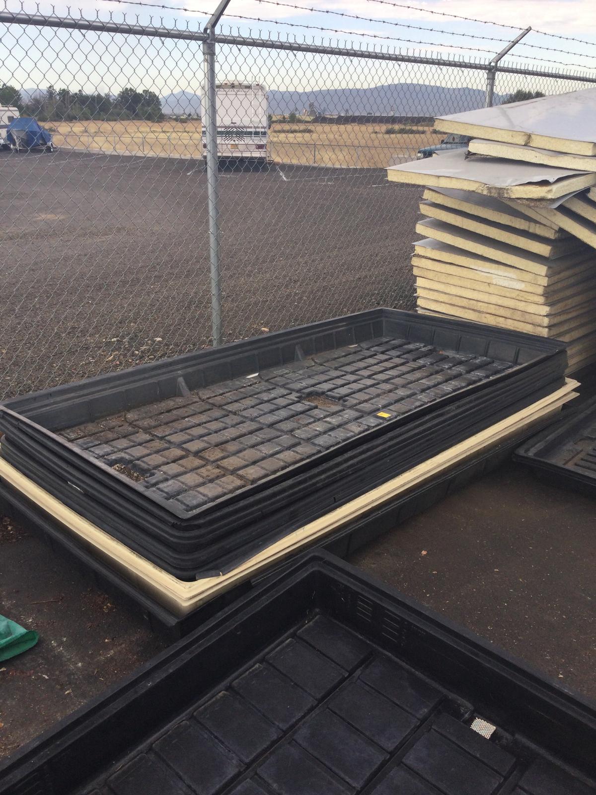 10- miscellaneous large grow trays