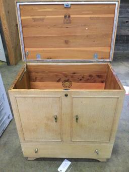 Lane Cedar Chest