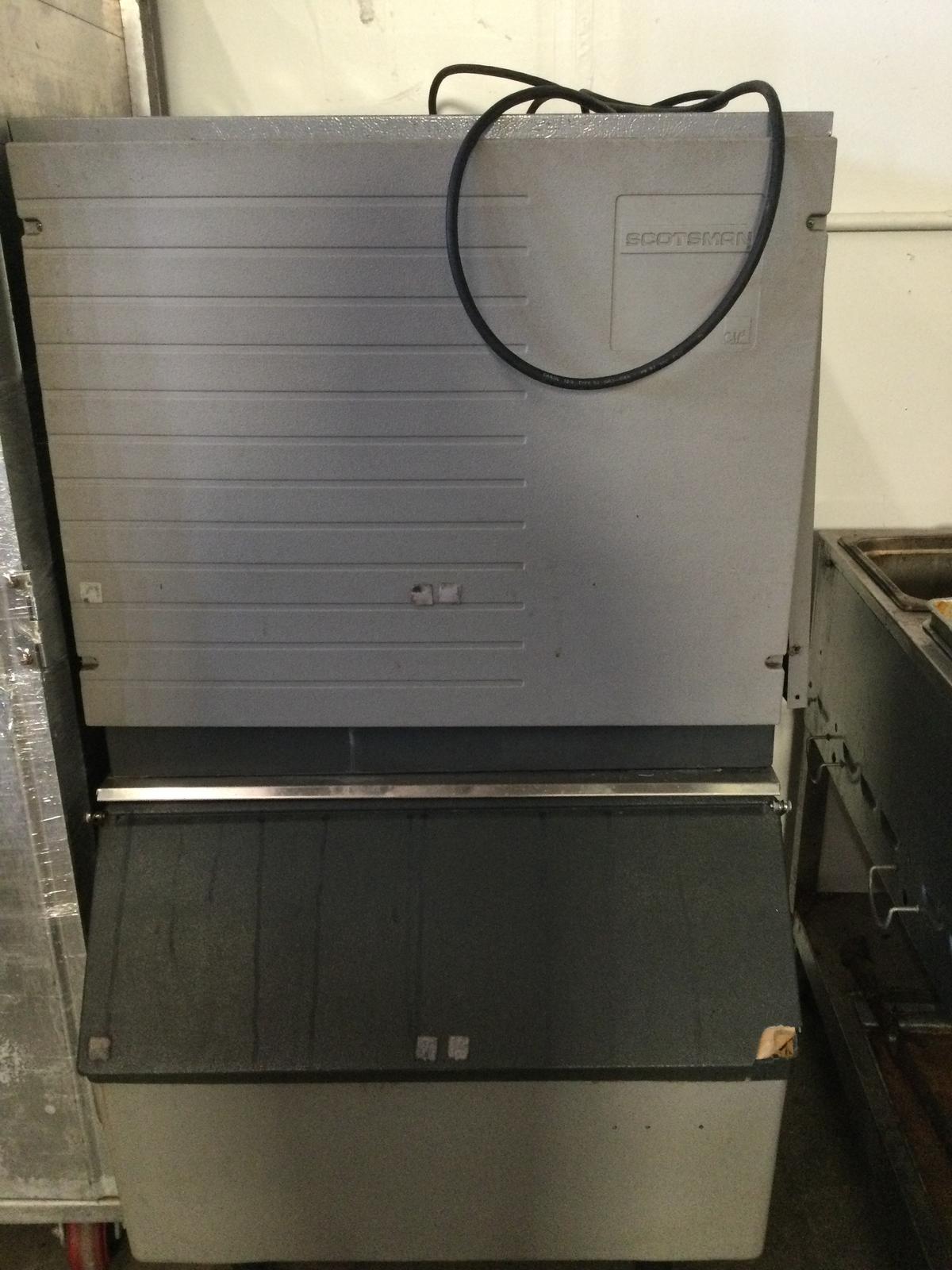 Scotsman CM3 Ice Machine