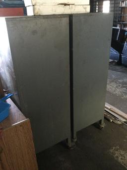 2 Metal rolling parts cabinets