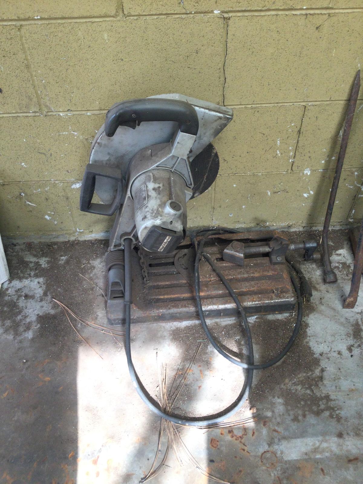 Black and Decker Chopsaw