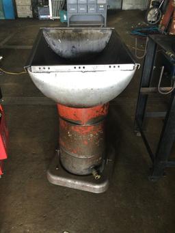 Oil catch