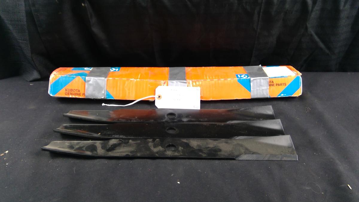 Kubota 3pc Mower Blade