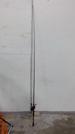 7' Insight ProAdvantage Fishing Pole with Abu Garcia Reel