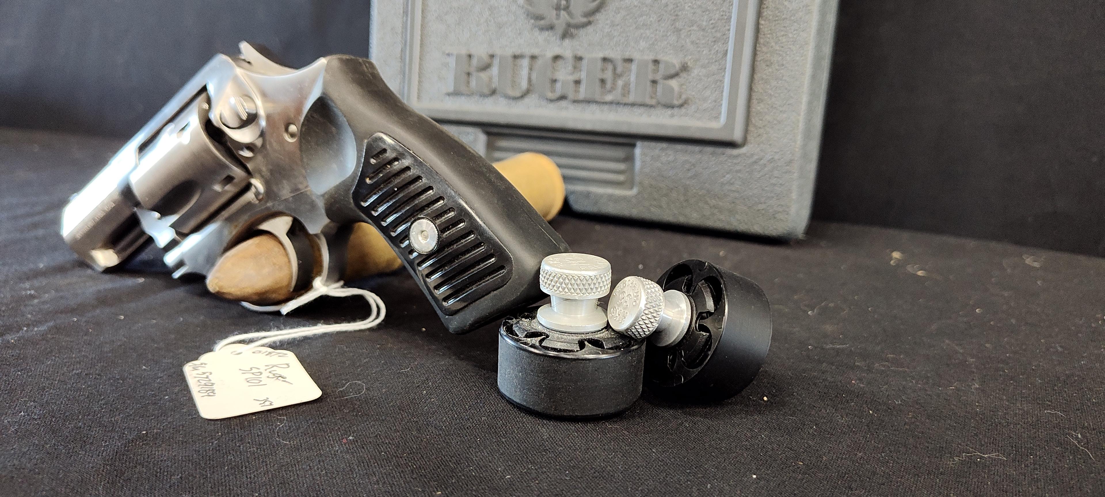 Ruger SP101 with 2 Speed Loader .357Mag