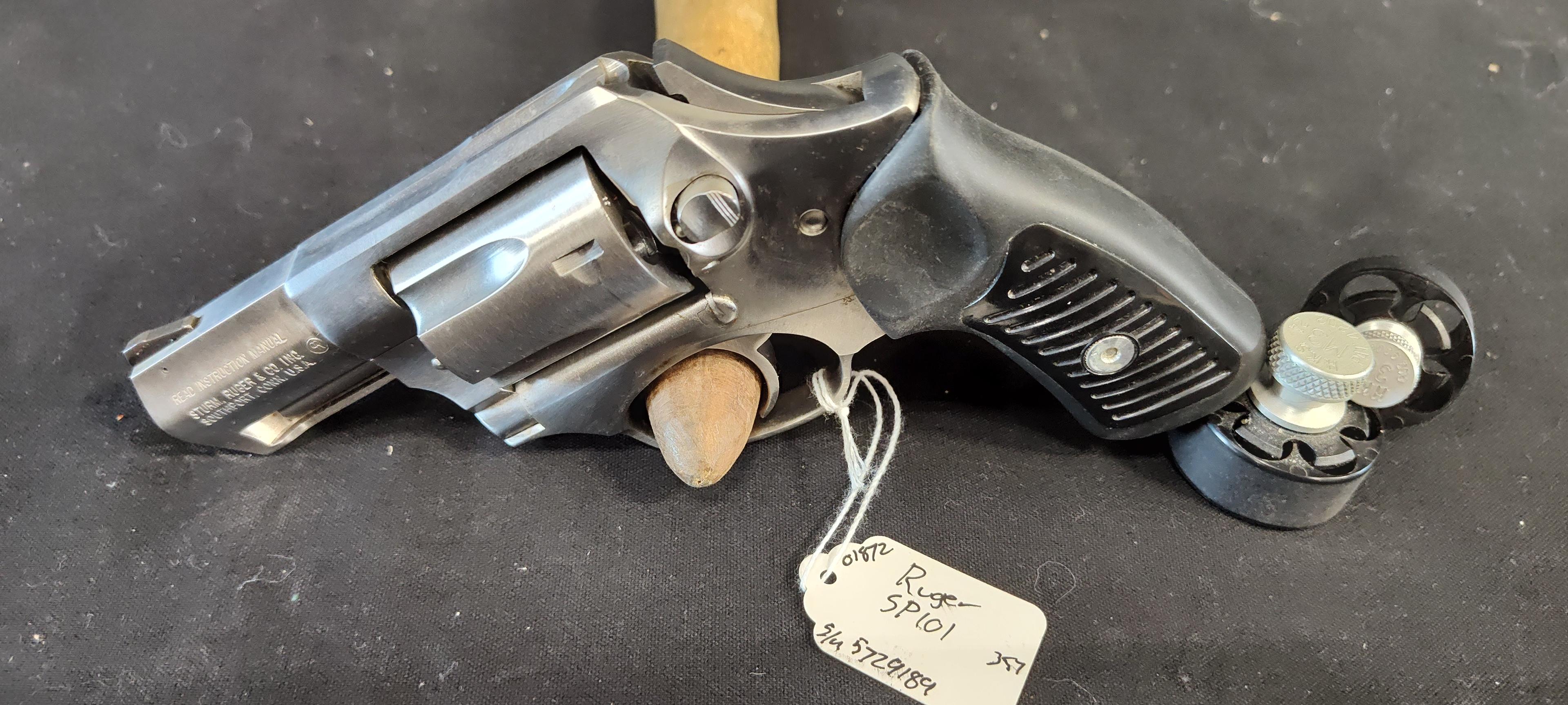 Ruger SP101 with 2 Speed Loader .357Mag