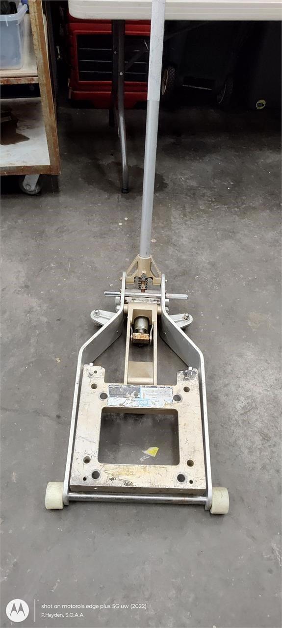 Transmission Floor Jack