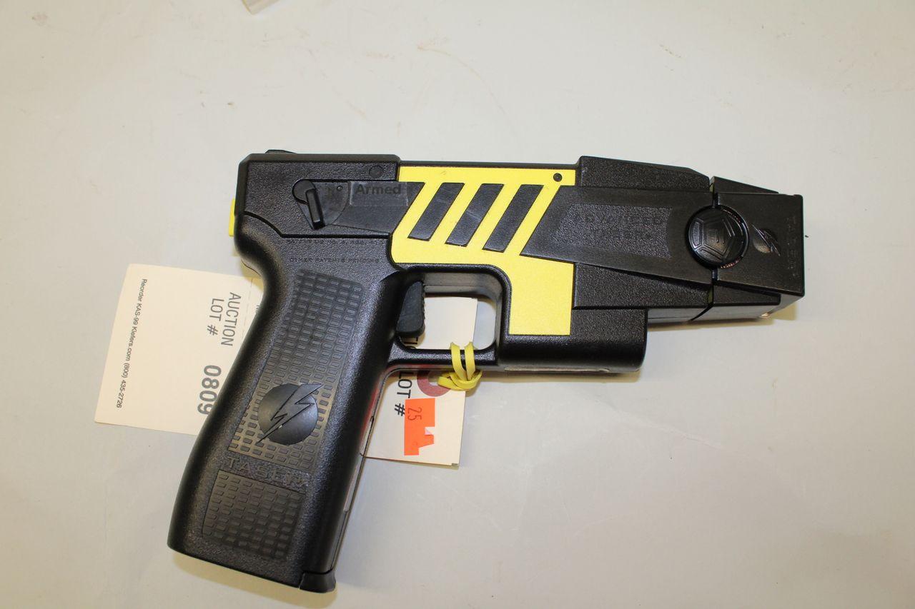 Advanced Taser M26 Pistol