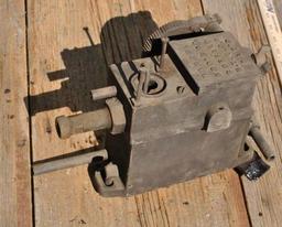 Manzel Lubricator