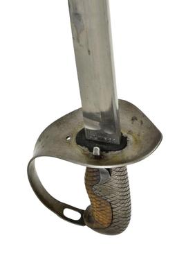 JAPANESE TYPE-32 CAVALRY TROOPER’S SABER.
