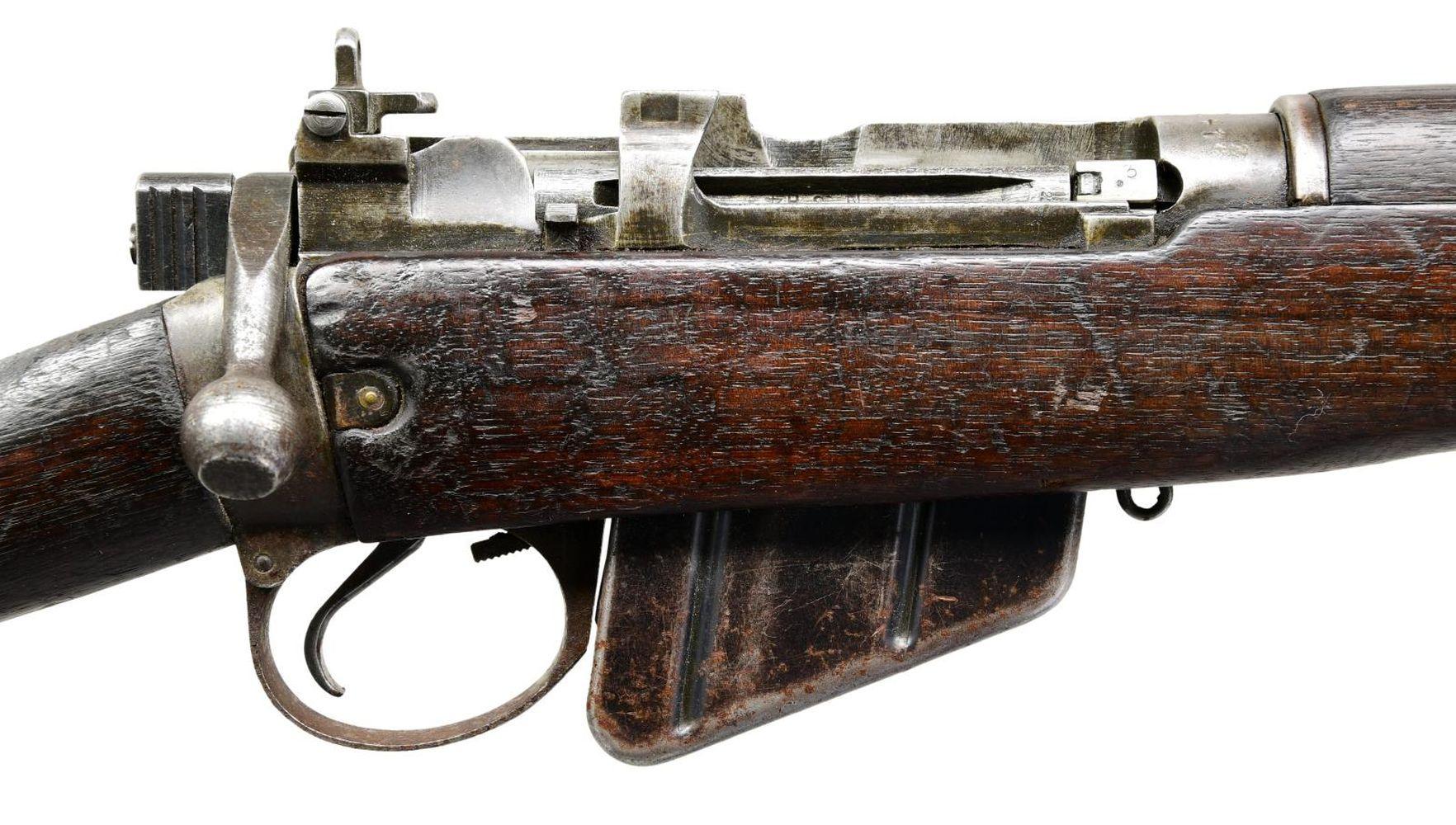 WWII BRITISH NO4 MK1 BOLT ACTION MILITARY RIFLE.