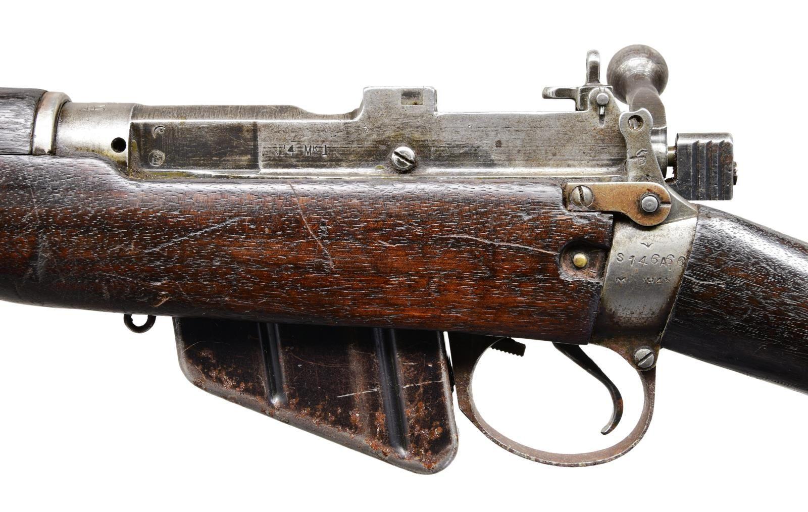 WWII BRITISH NO4 MK1 BOLT ACTION MILITARY RIFLE.