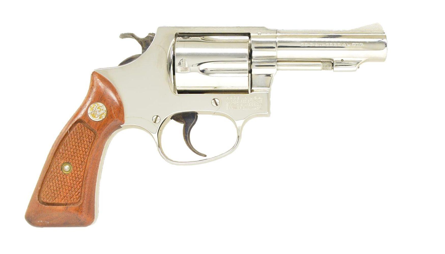 S&W MODEL 36-1 DA REVOLVER.