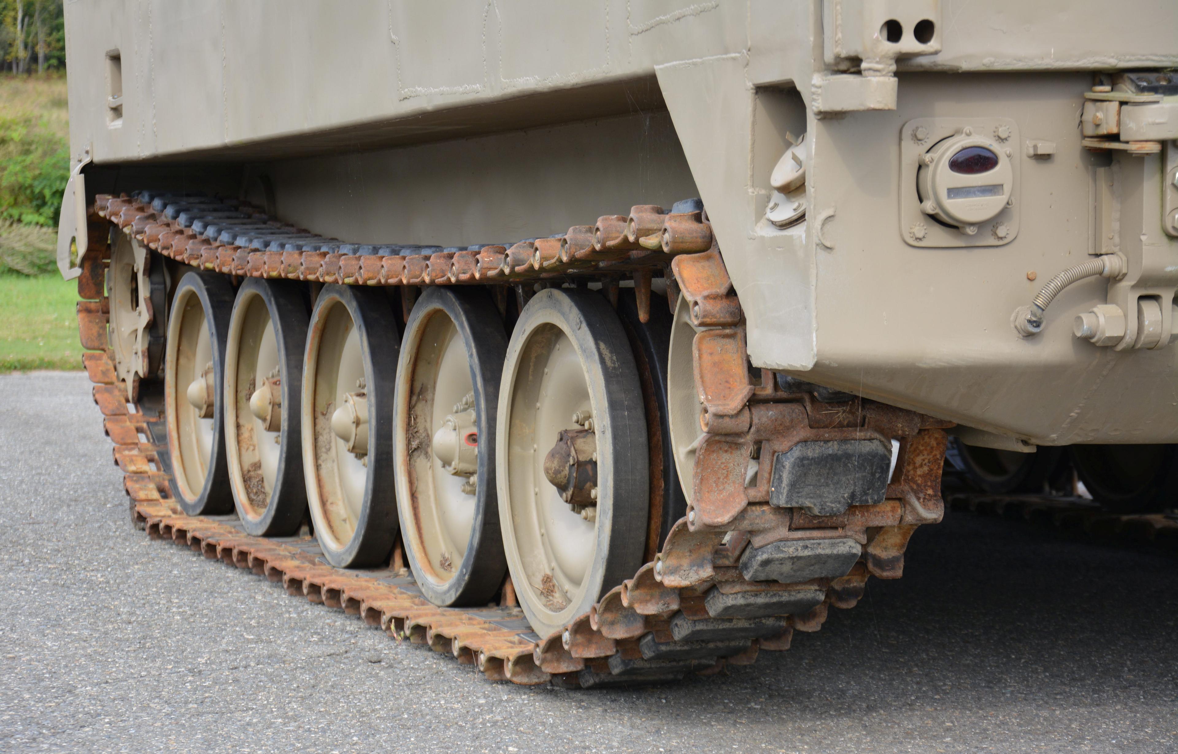M548A1 6-TON, TRACKED CARGO