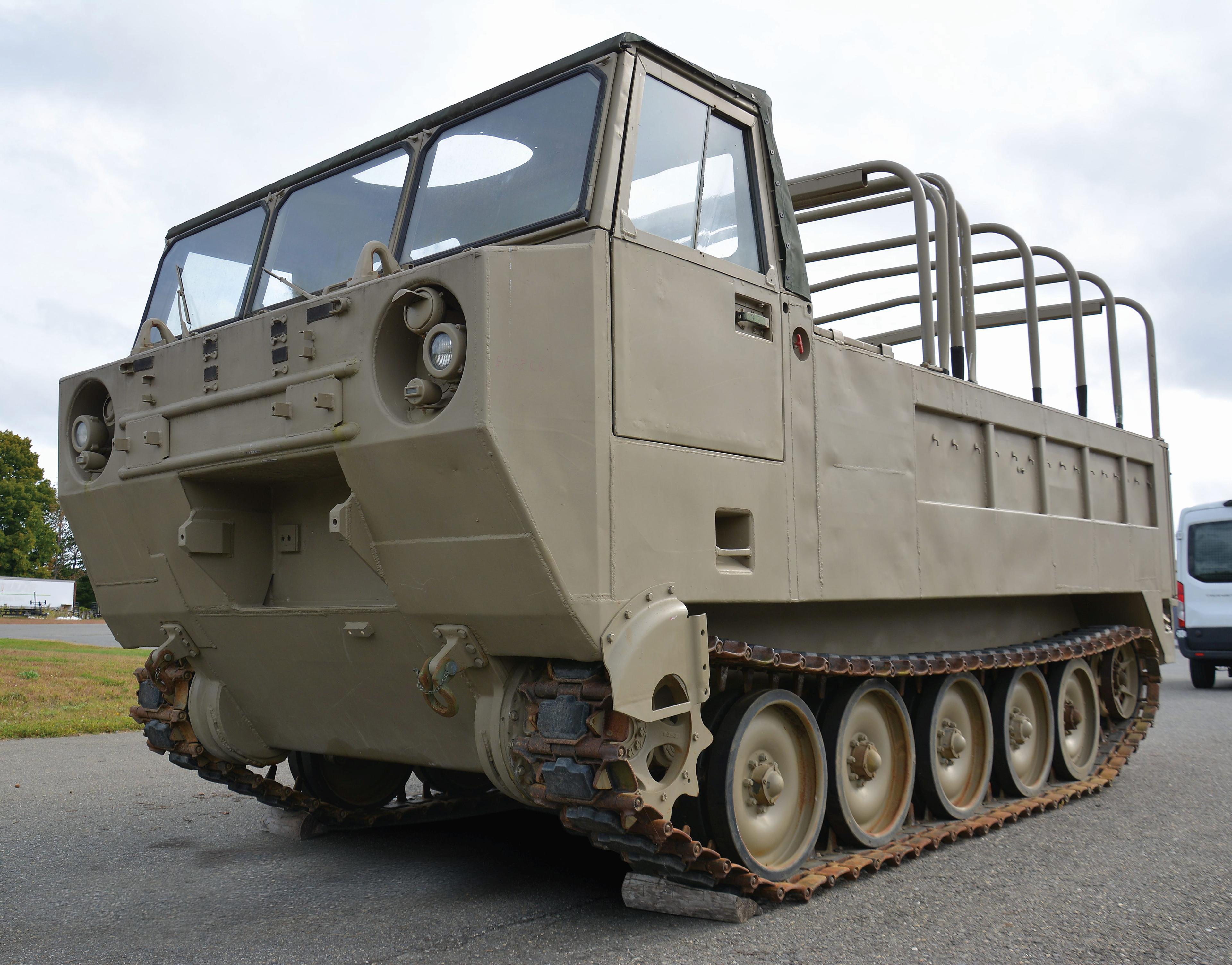 M548A1 6-TON, TRACKED CARGO