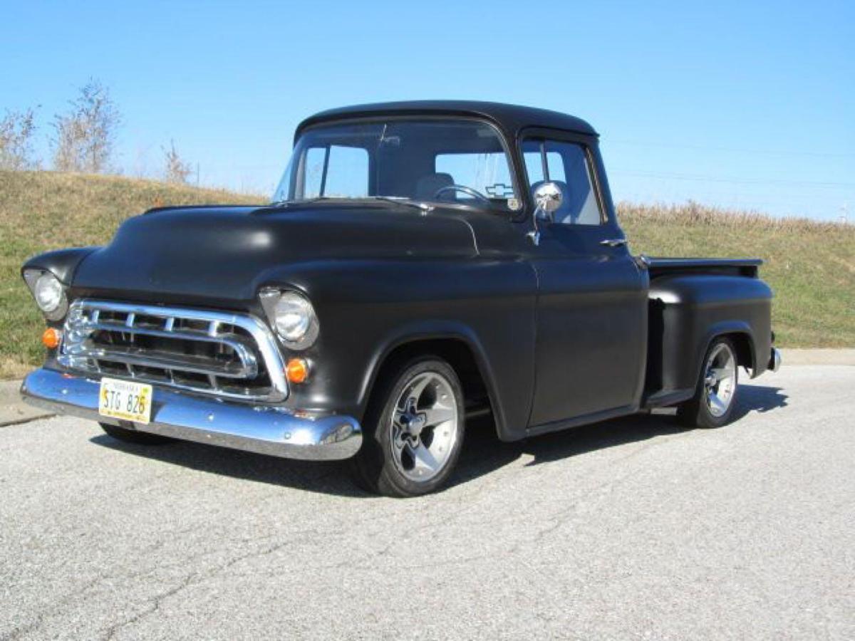 1957 CHEVROLET 3100 STEPSIDE