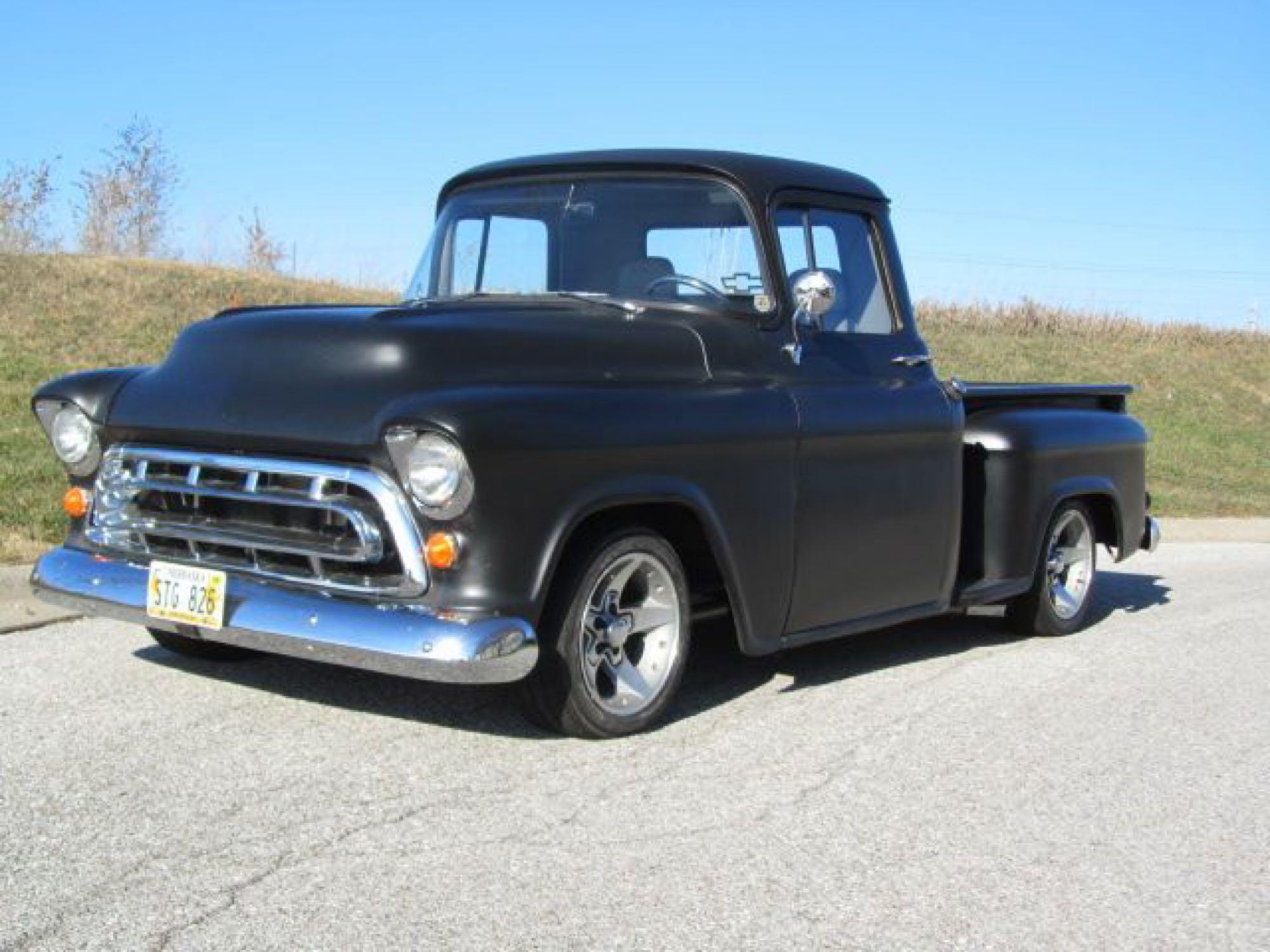 1957 CHEVROLET 3100 STEPSIDE
